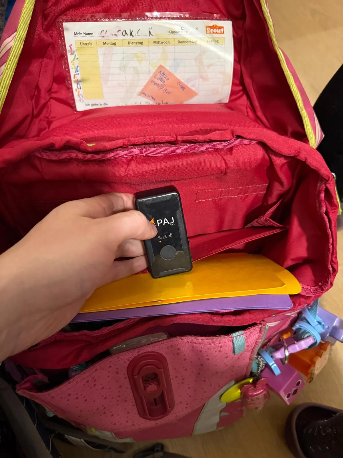 PAJ stories People finder